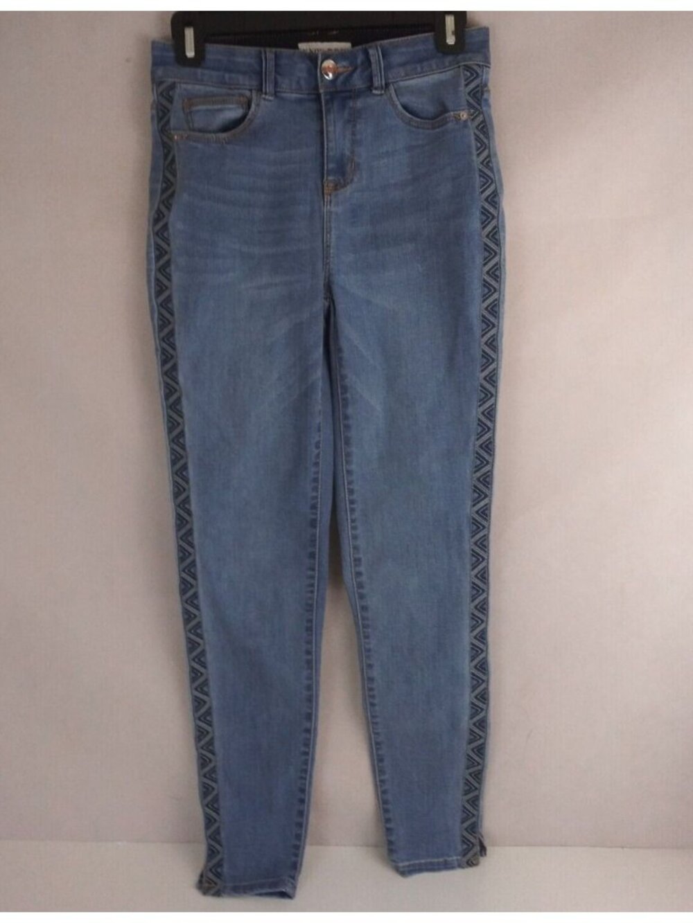 Knox Rose Women's Straight Leg Jeans With Southwestern Aztec Trim Size 2